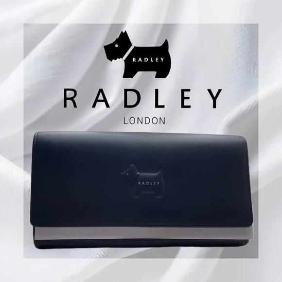 New Radley London Navy Clutch - Picture 2 of 4